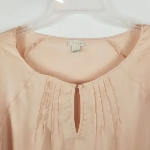 HINGE "DESIGNED IN SEATTLE" LIGHT PINK BELL SLEEVE - Picture 5 of 15